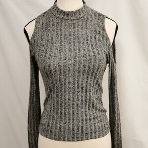 Kendall and Kylie Long Sleeve Mock Neck Cold Shoulder Top - Sz M